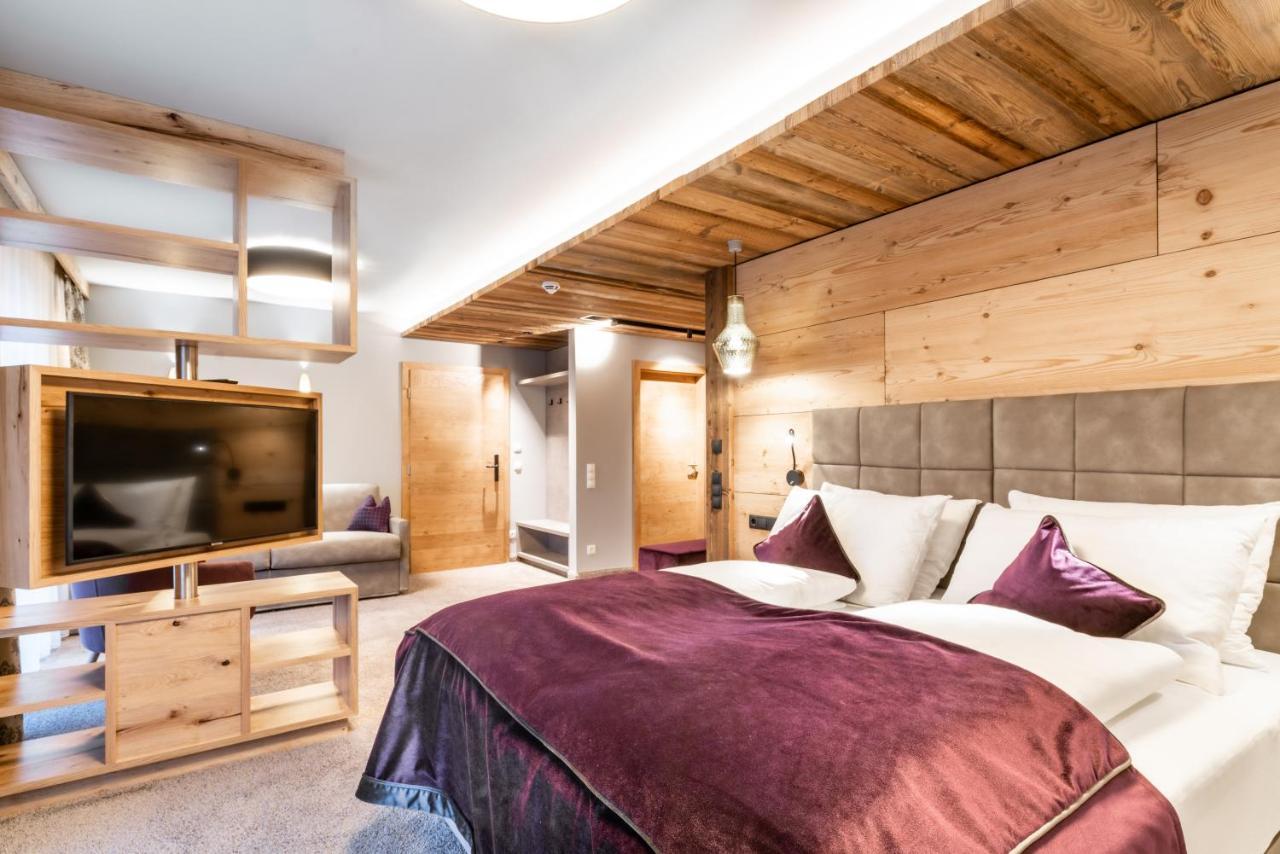 Junior Suite with Mountain View