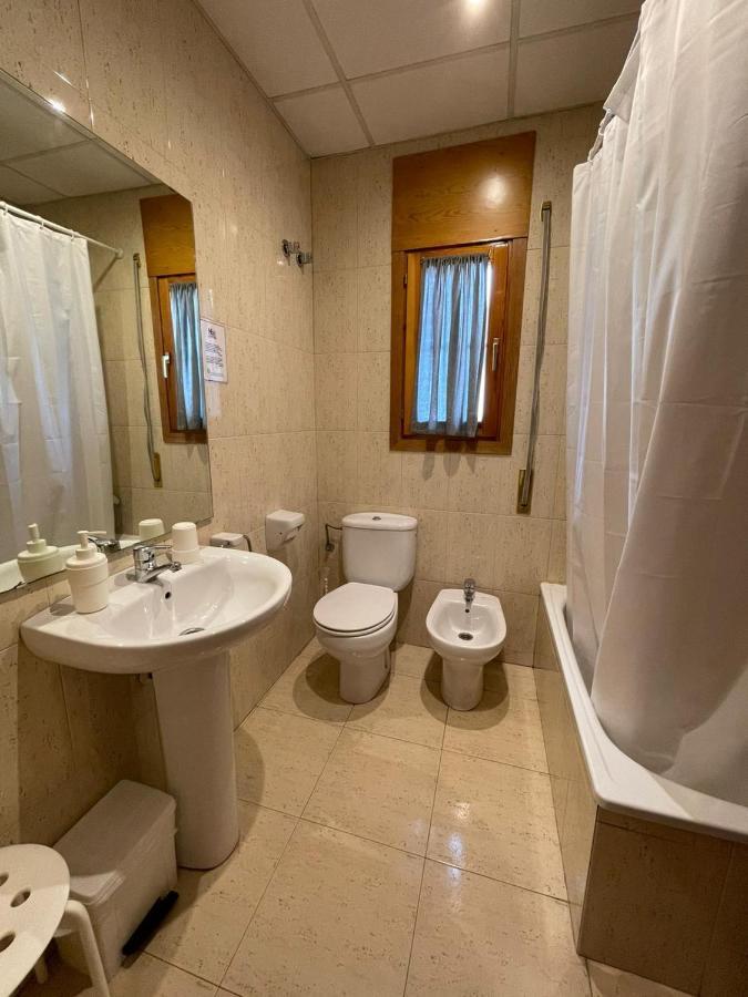 Double Room,1038669601:JPEG