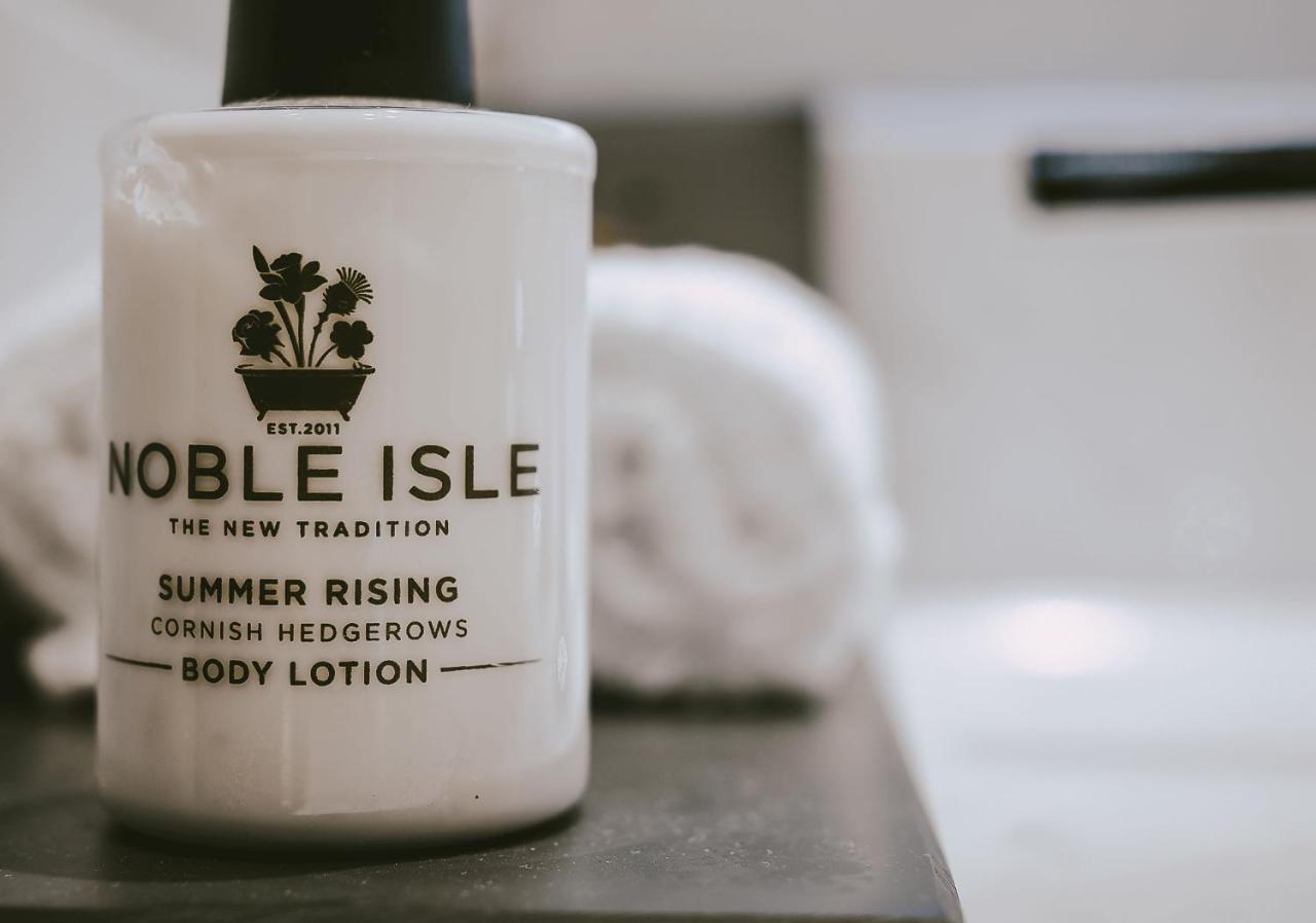 Standard Double Room,1236809068:JPEG