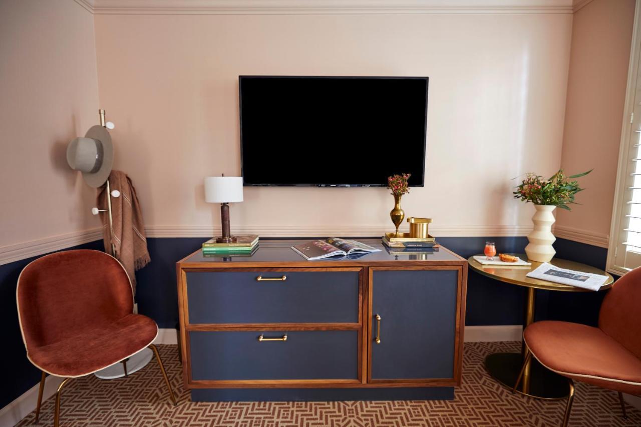 King Room,1077451708:JPEG