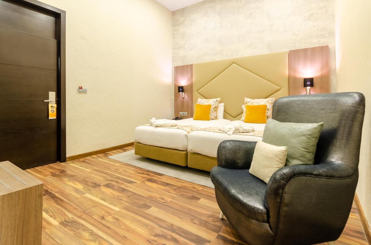 Quadruple Room,1274421646:JPEG