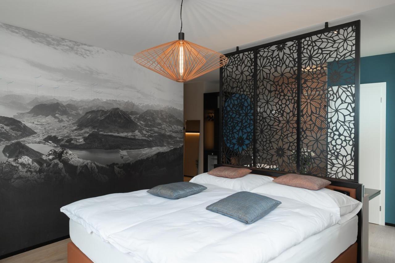Deluxe Suite mit Whirlpool-Badewanne