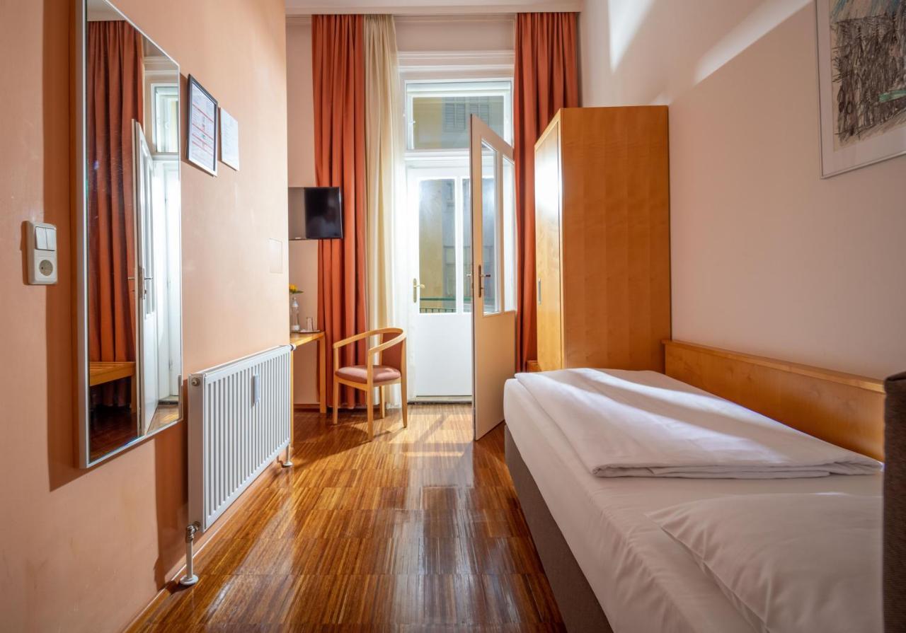Superior Single Room,1138728889:JPEG