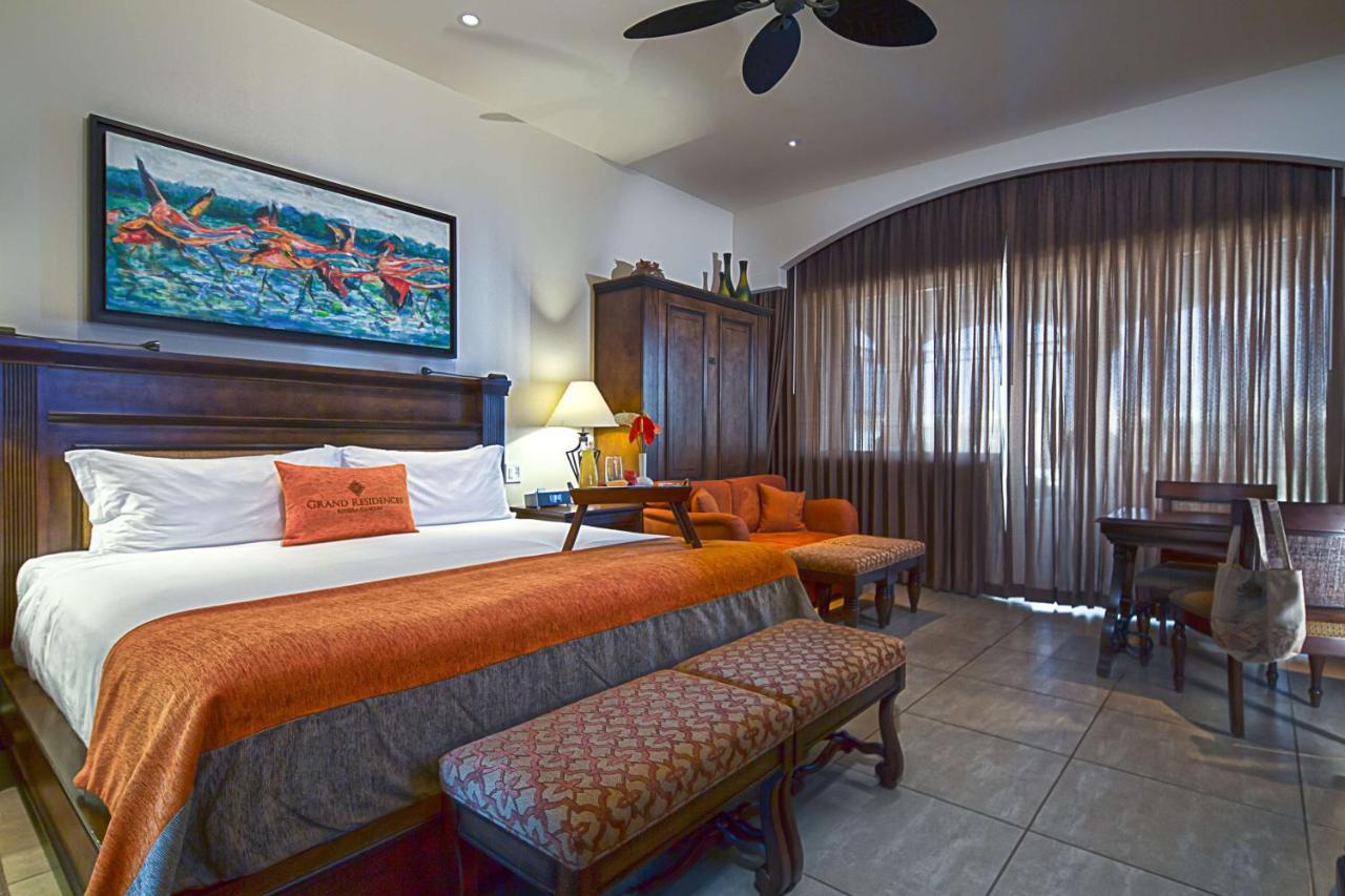 One-Bedroom Signature Suite