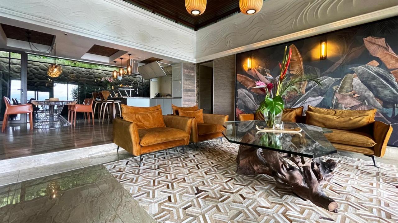 Luxury Villa 4 people