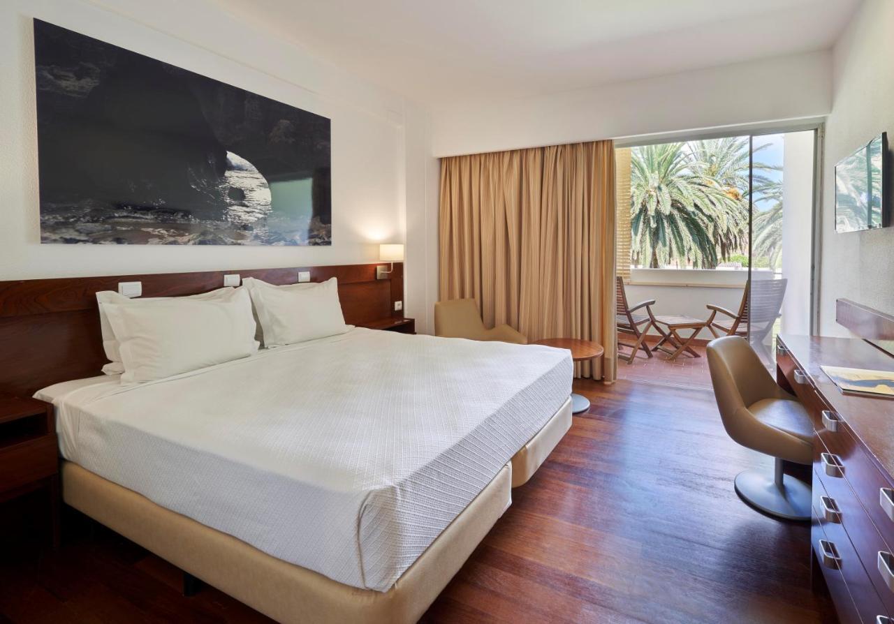 Quarto Duplo ou Twin com Cama Extra (2 Adultos + 1 Criança)