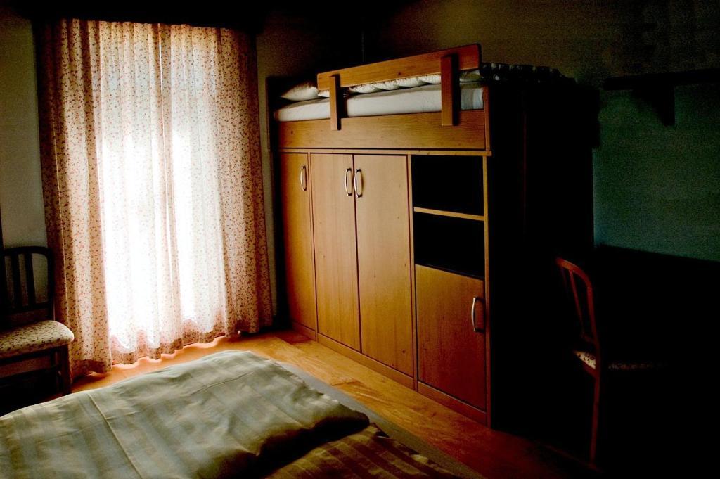 Camera Matrimoniale con Letto Supplementare