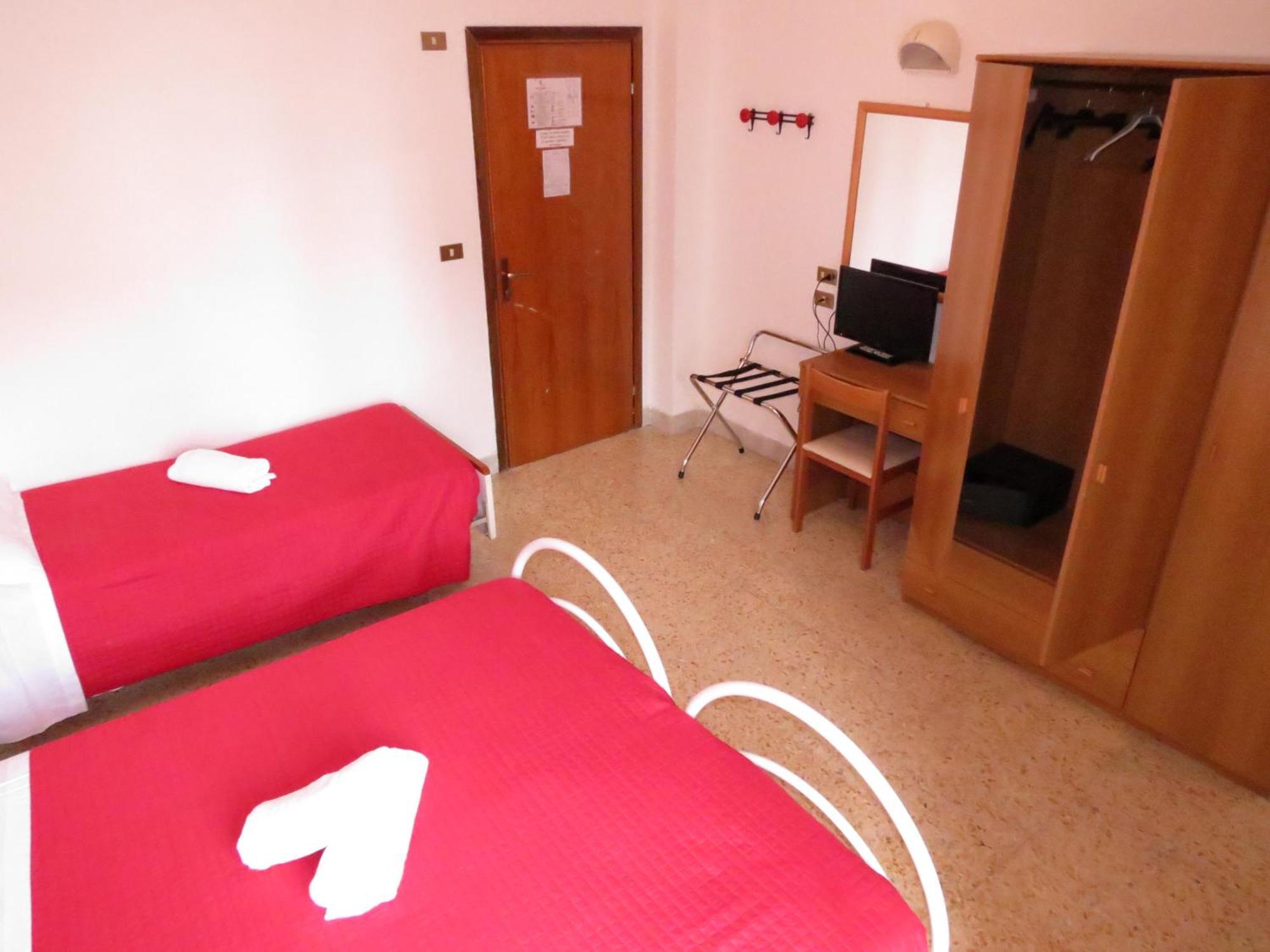 Economy Dreibettzimmer