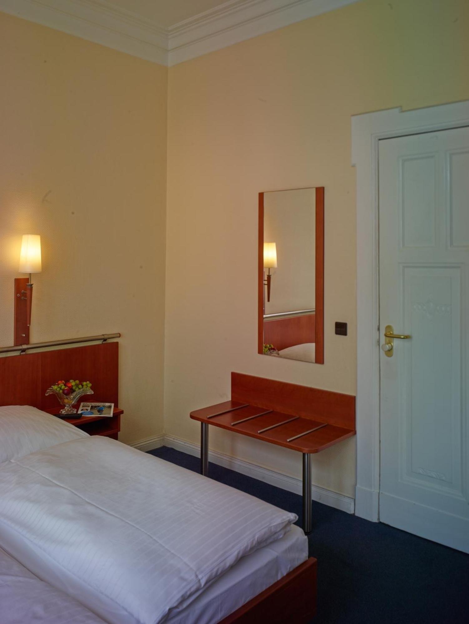 Comfort Single Room with Shower,1219116343:JPEG