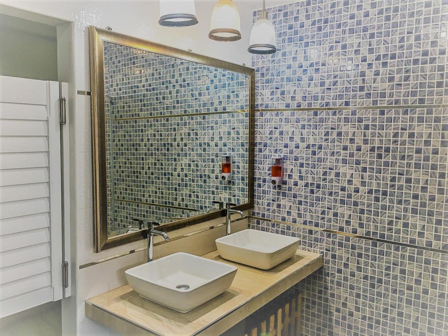 Habitación Individual con baño compartido