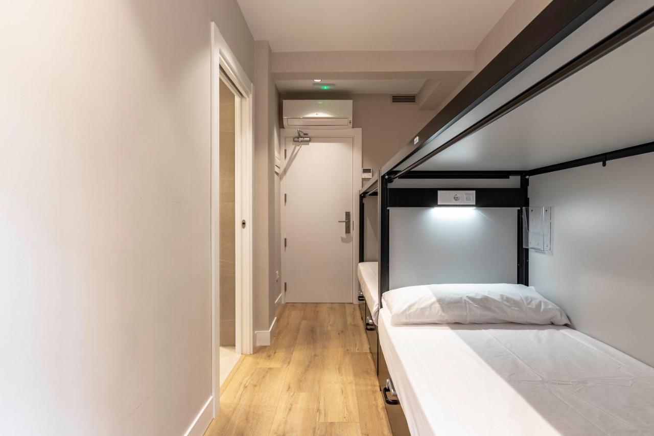 Chambre Quadruple avec Salle de Bains Privative
