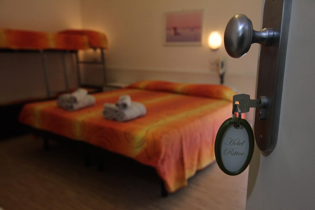 Standard Quadruple Room,641027964:JPEG