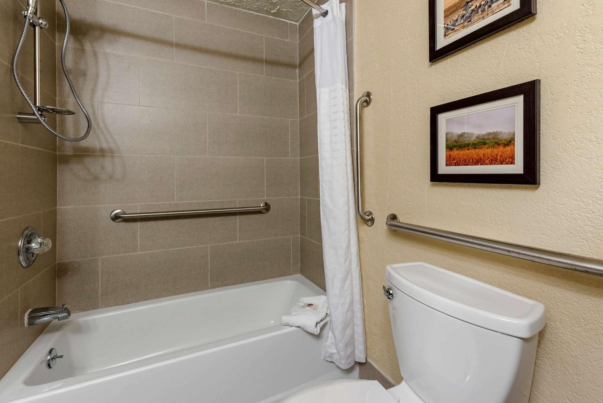 King Room - Disability Access/Non-Smoking