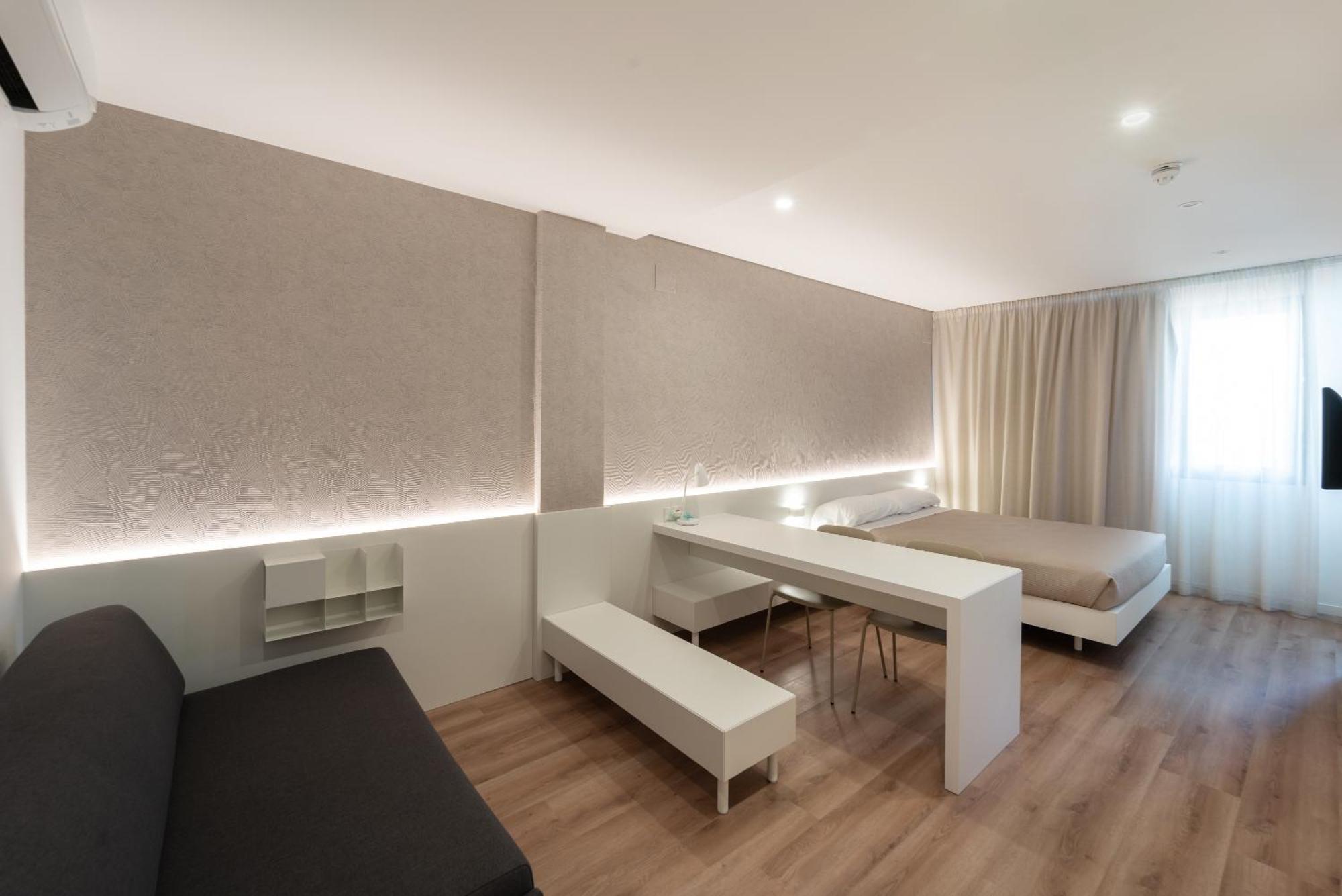 Basic Triple Room,961442815:JPEG