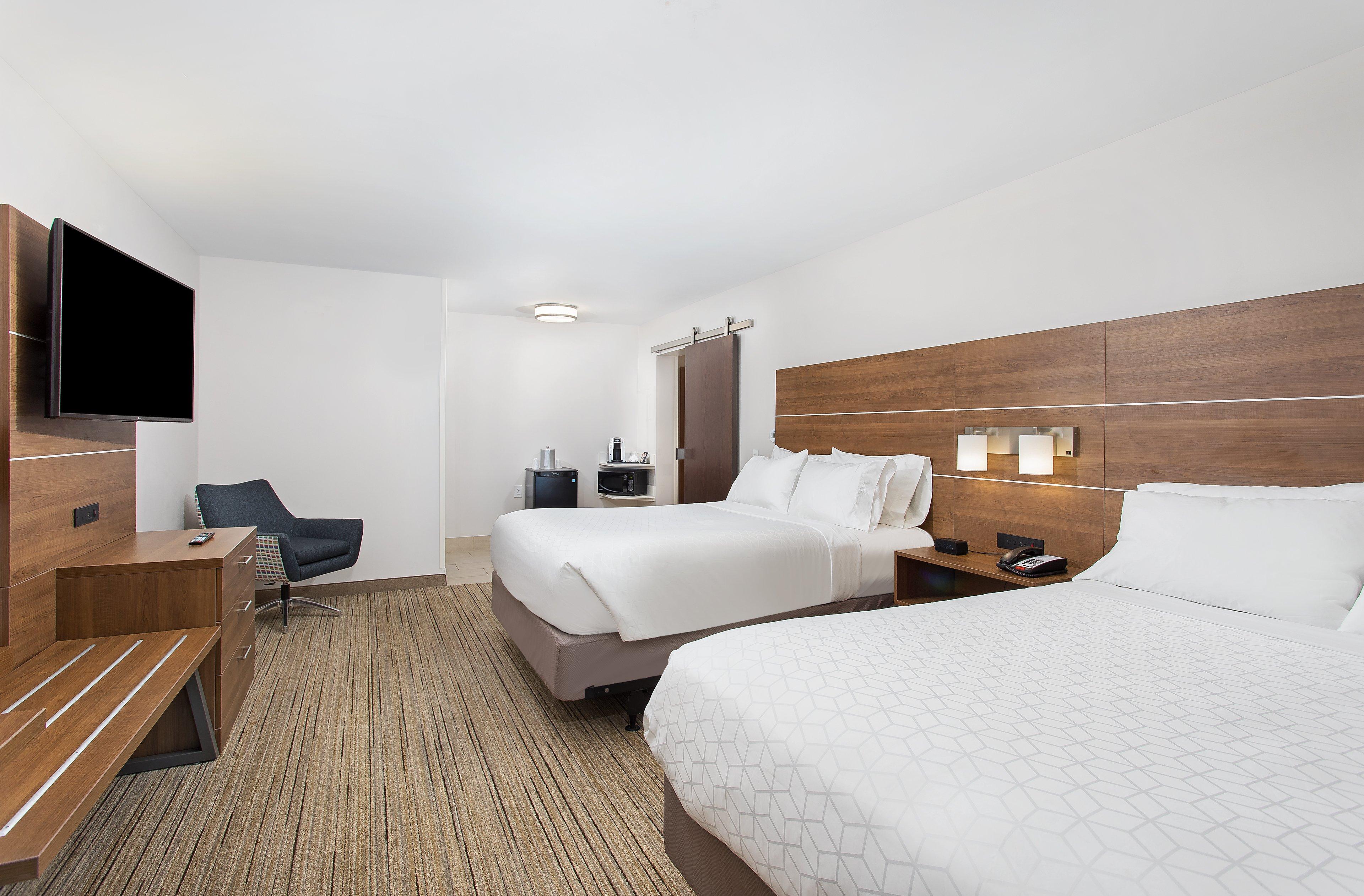 Standard Room with Two Queen Beds