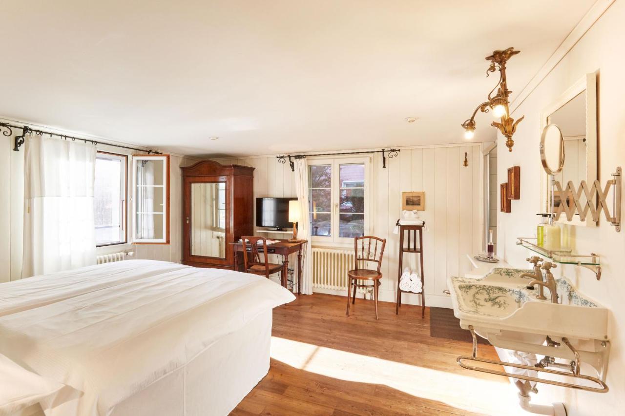 Boutique Comfort Room,1294169272:JPEG