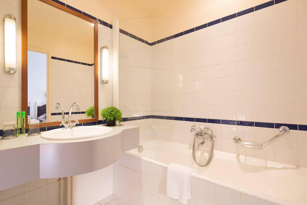 Quarto Superior com 2 Camas de Solteiro