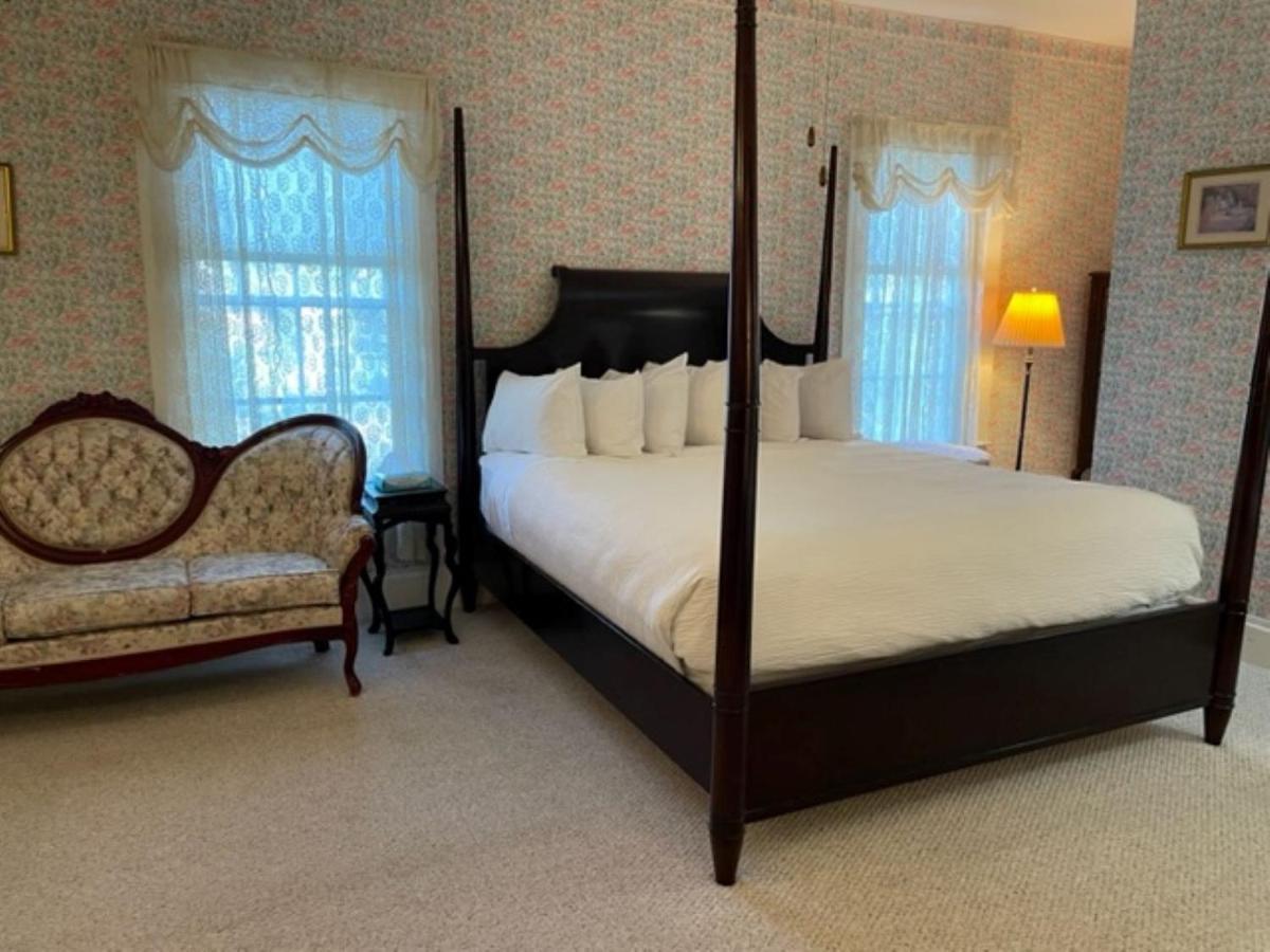 Deluxe Double or Twin Room,1351918633:JPEG