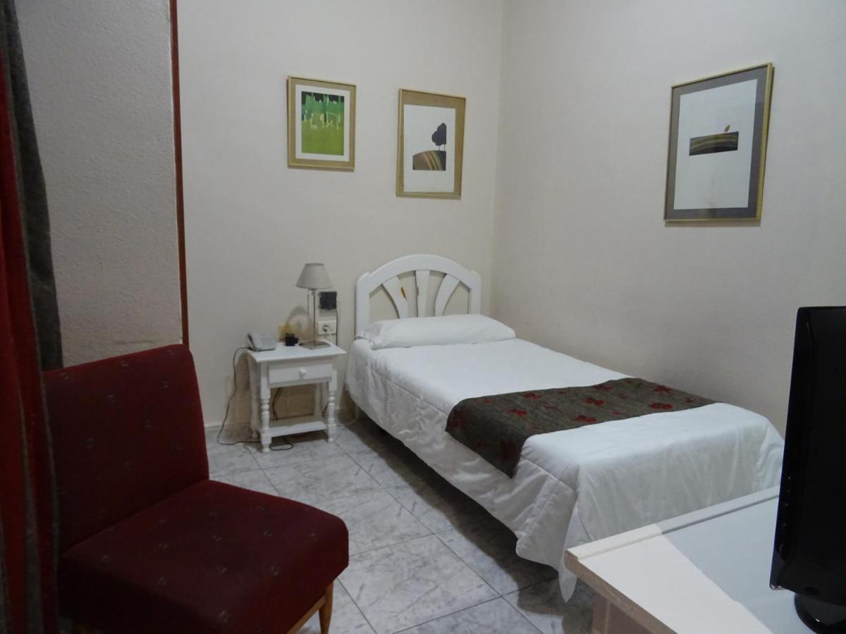 Single Room,1360602290:JPEG
