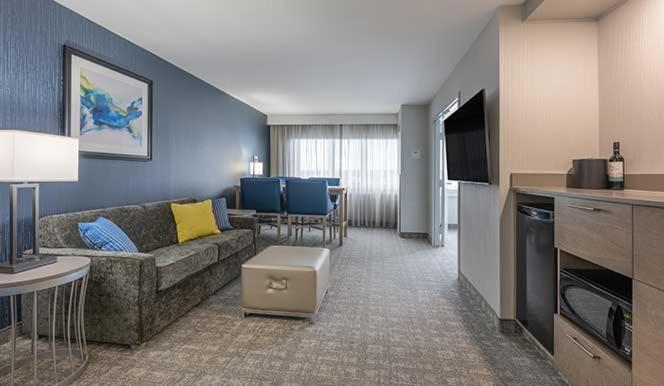 One-Bedroom Suite