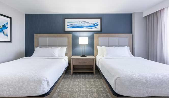 One-Bedroom Suite with Two Double Beds