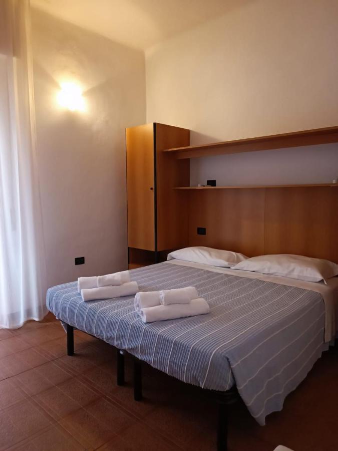 Double or Twin Room,1398512204:JPEG