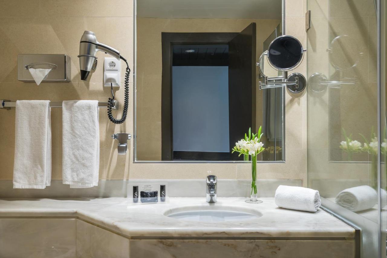 Quarto Comfort com 2 Camas de Solteiro