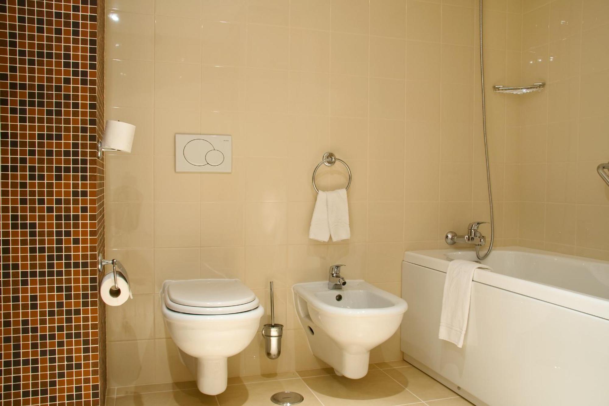 Superior One-Bedroom Apartment,1437192223:JPEG