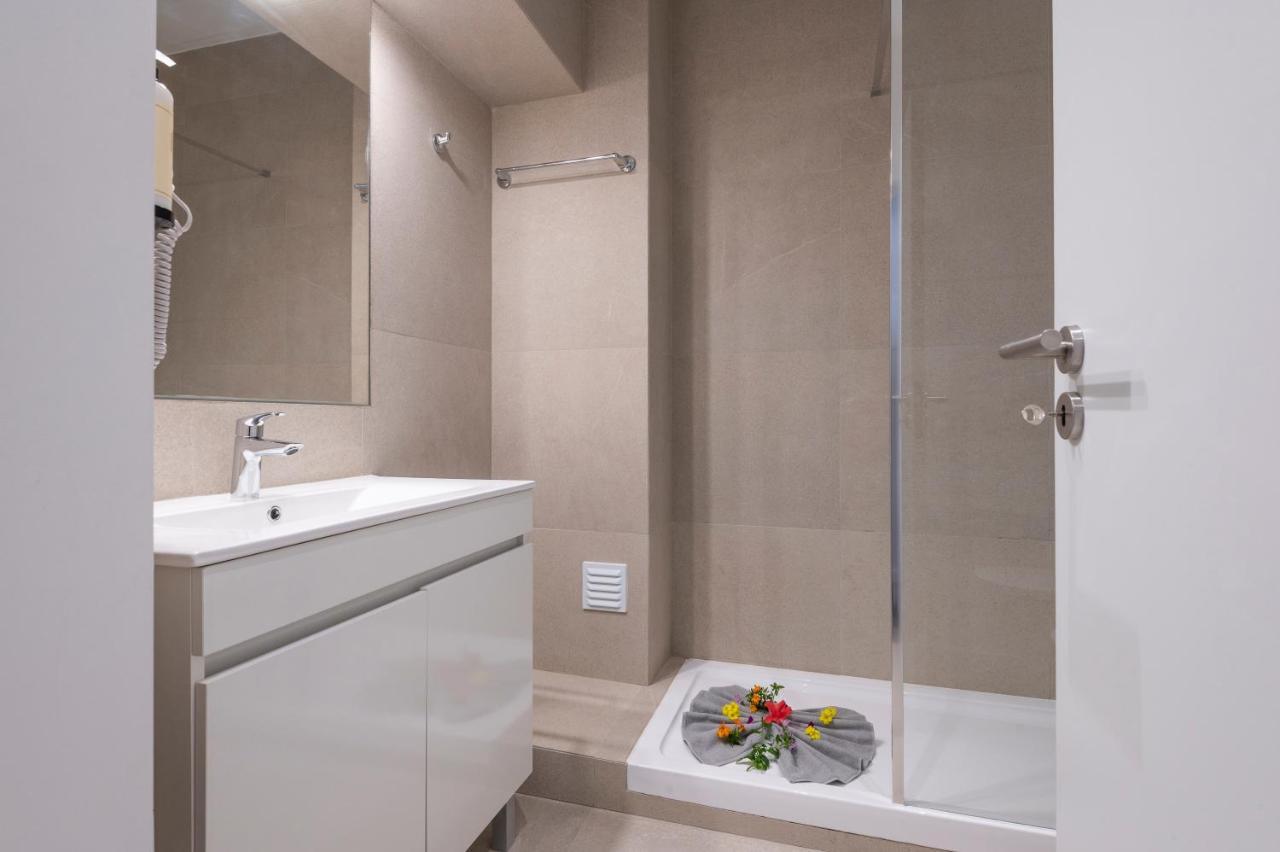 Quarto Twin Standard