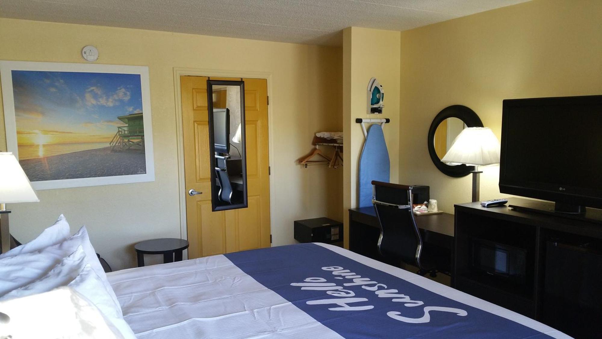 King Room - Mobility Access/Non-Smoking