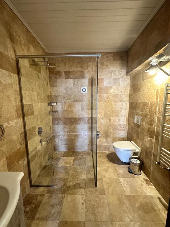 Suite 111 mit Kingsize-Bett