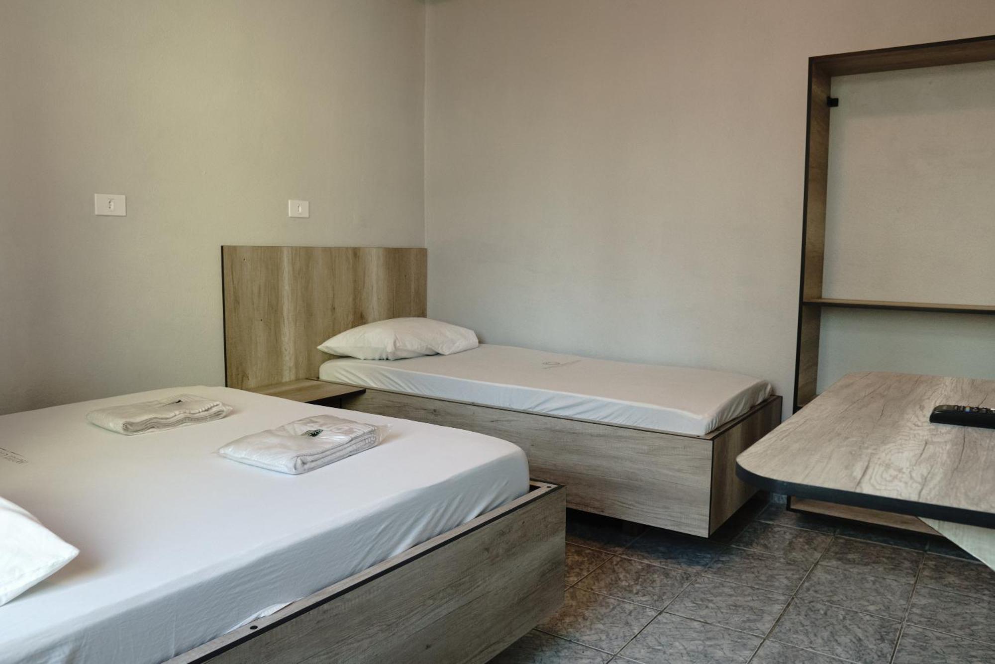 Quarto Triplo Básico