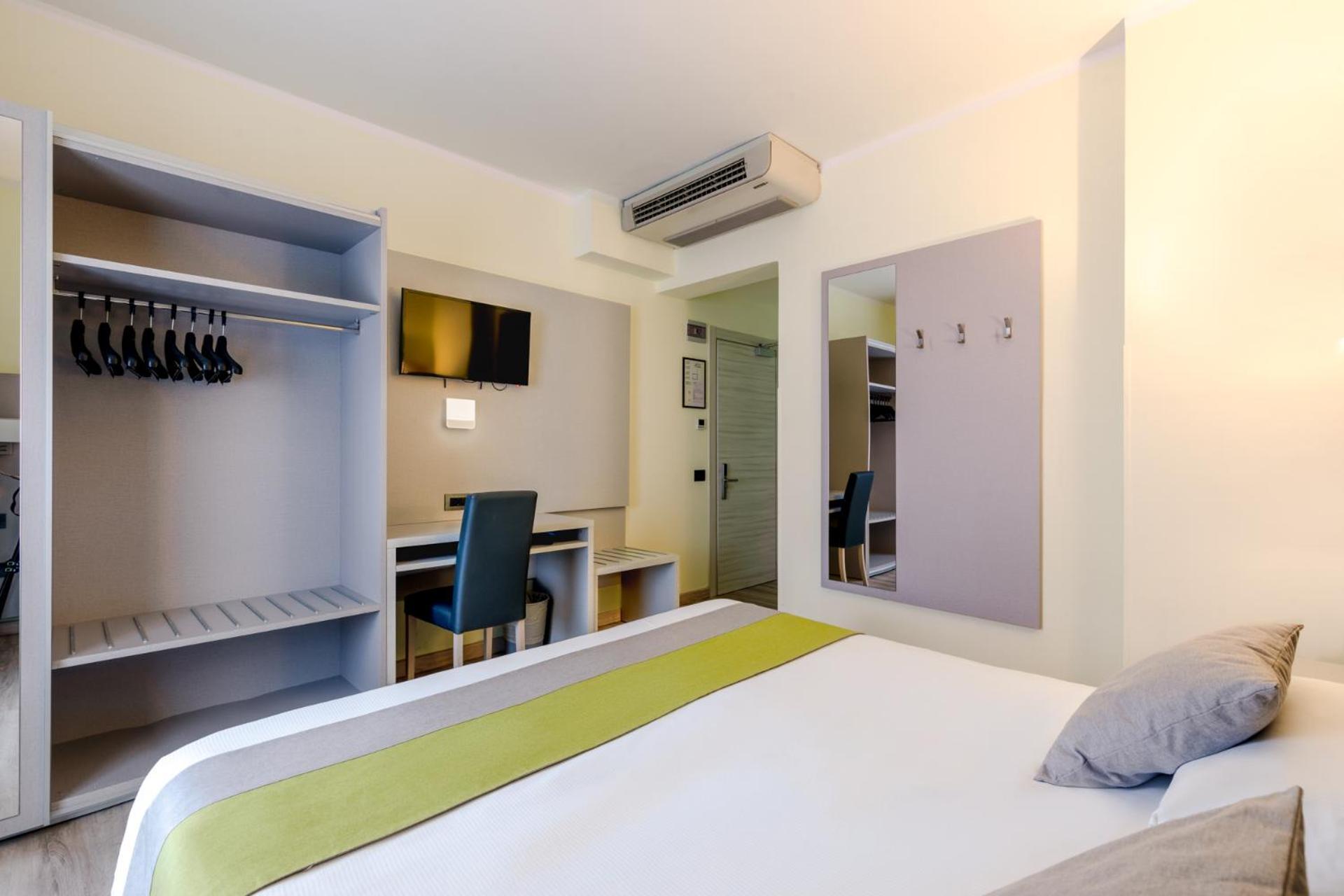 Double Room,1342282541:JPEG