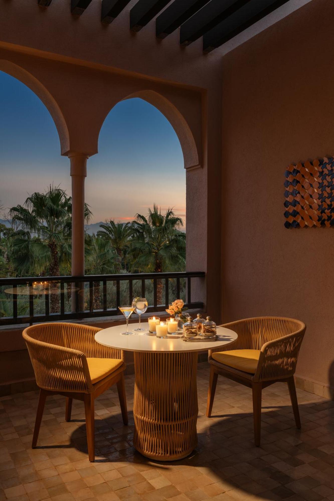 Habitación Premier con cama extragrande y vistas al jardín