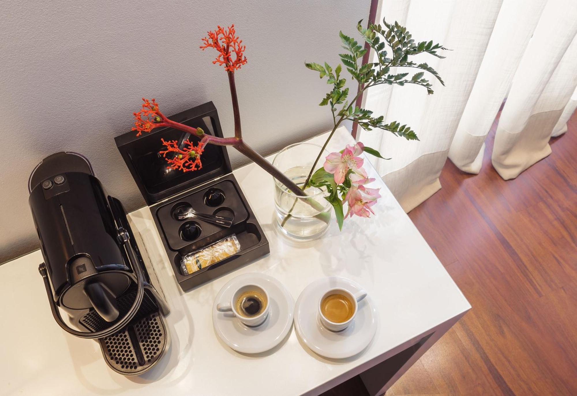 Doppel-/Zweibettzimmer mit eigener Terrasse