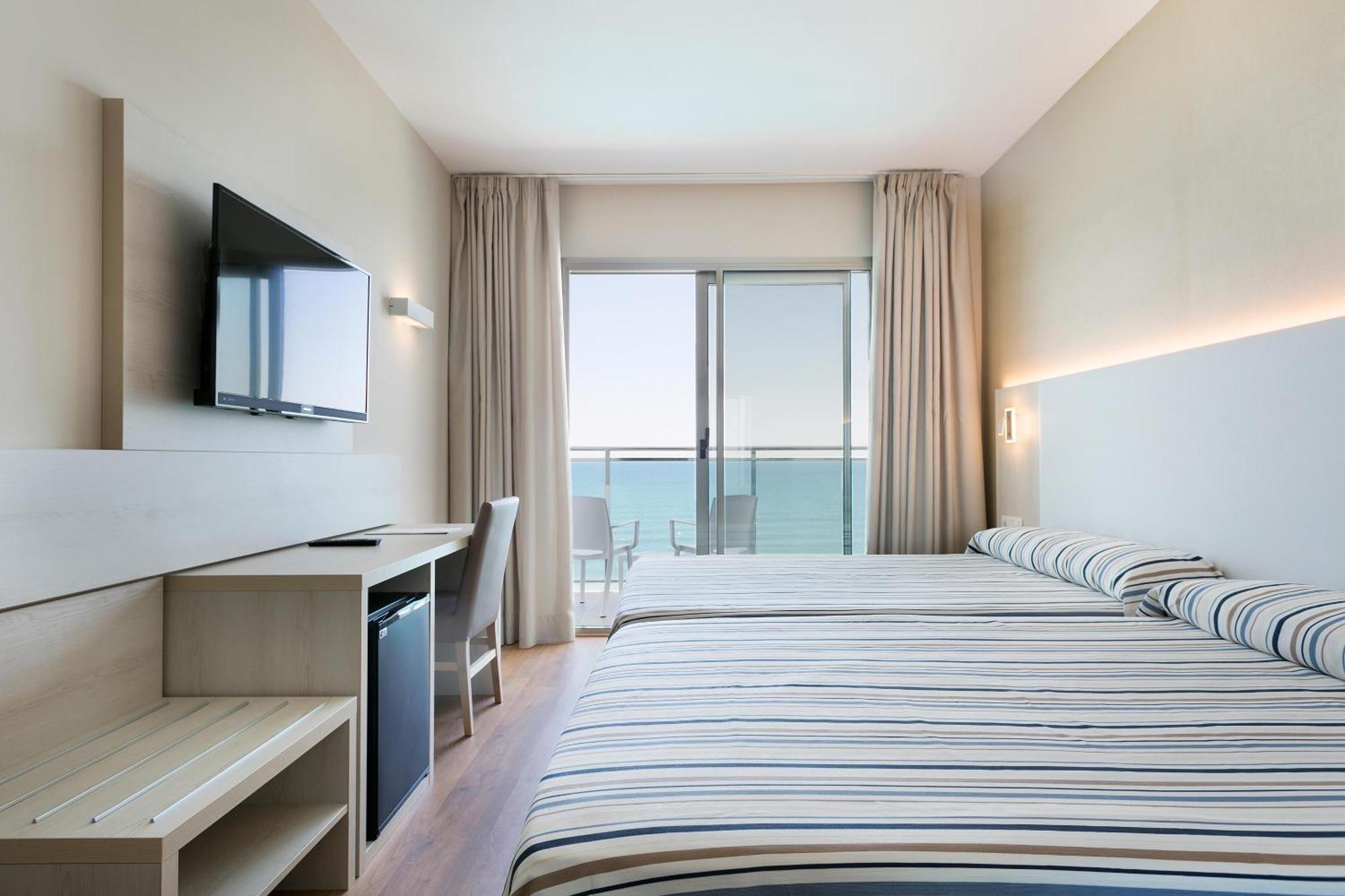 Superior Room with Sea View (2 Adults),1546769410:JPEG