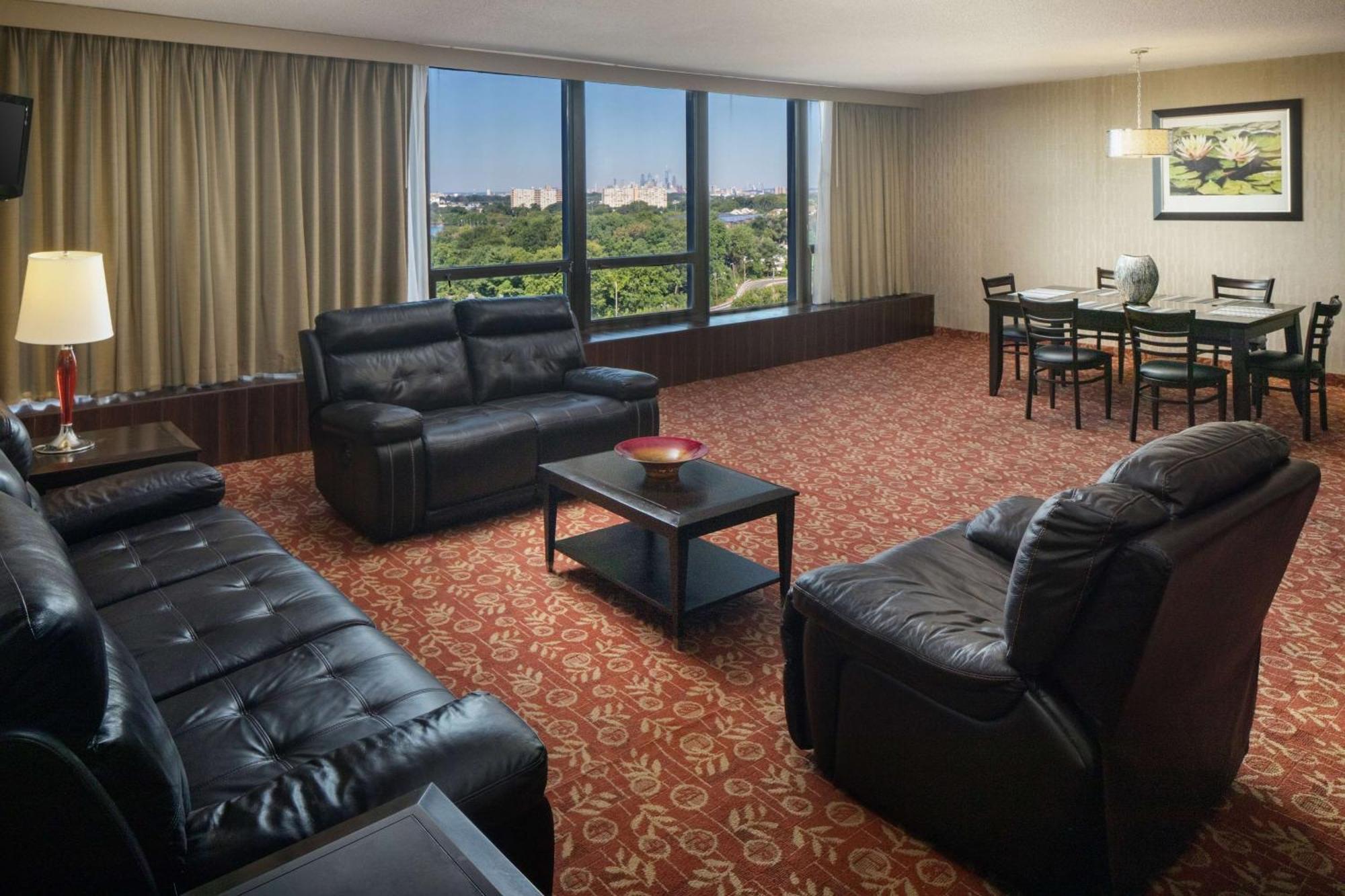 Two Room King Suite River View,1557053968:JPEG