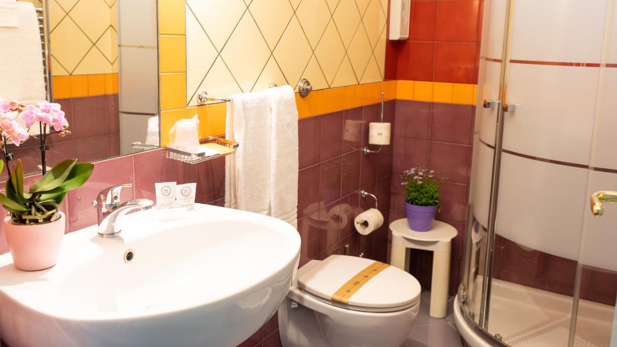 Double Room,1669814157:JPEG