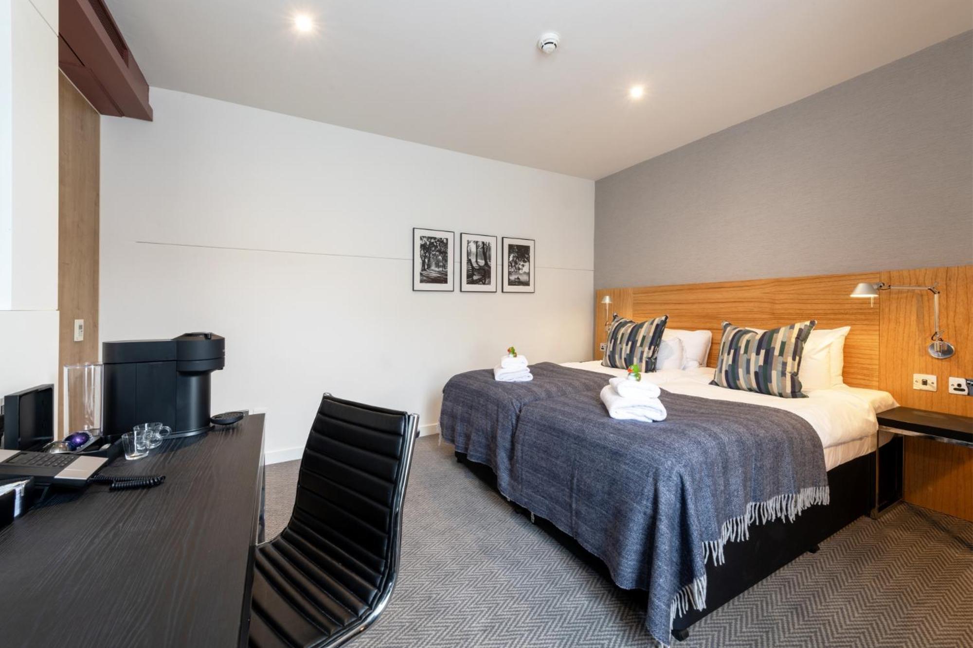 City Plus Twin,1574685092:JPEG