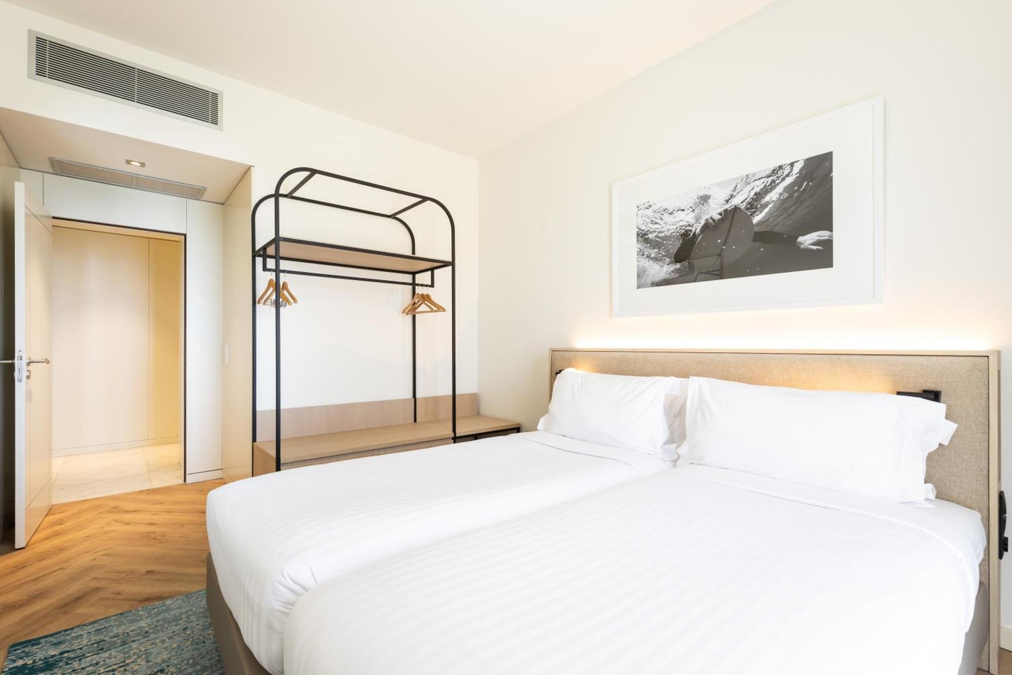 Two-Bedroom Suite,1593642572:JPEG
