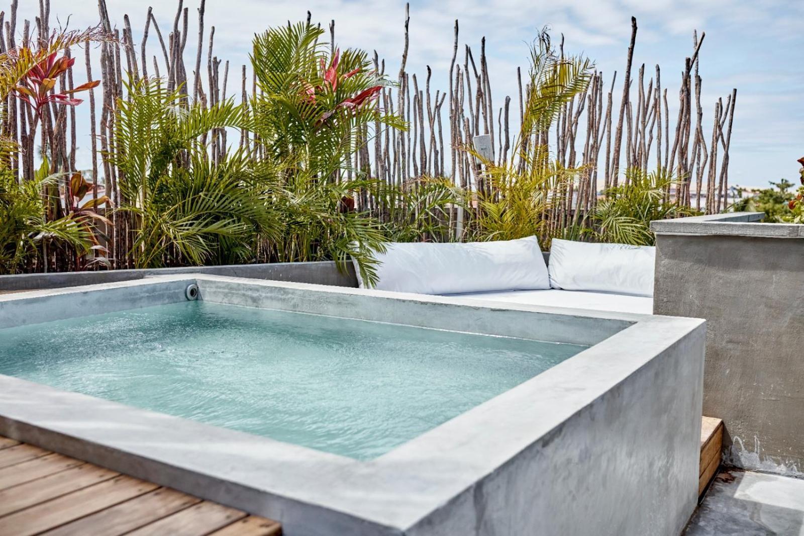 Suite com Piscina Privativa