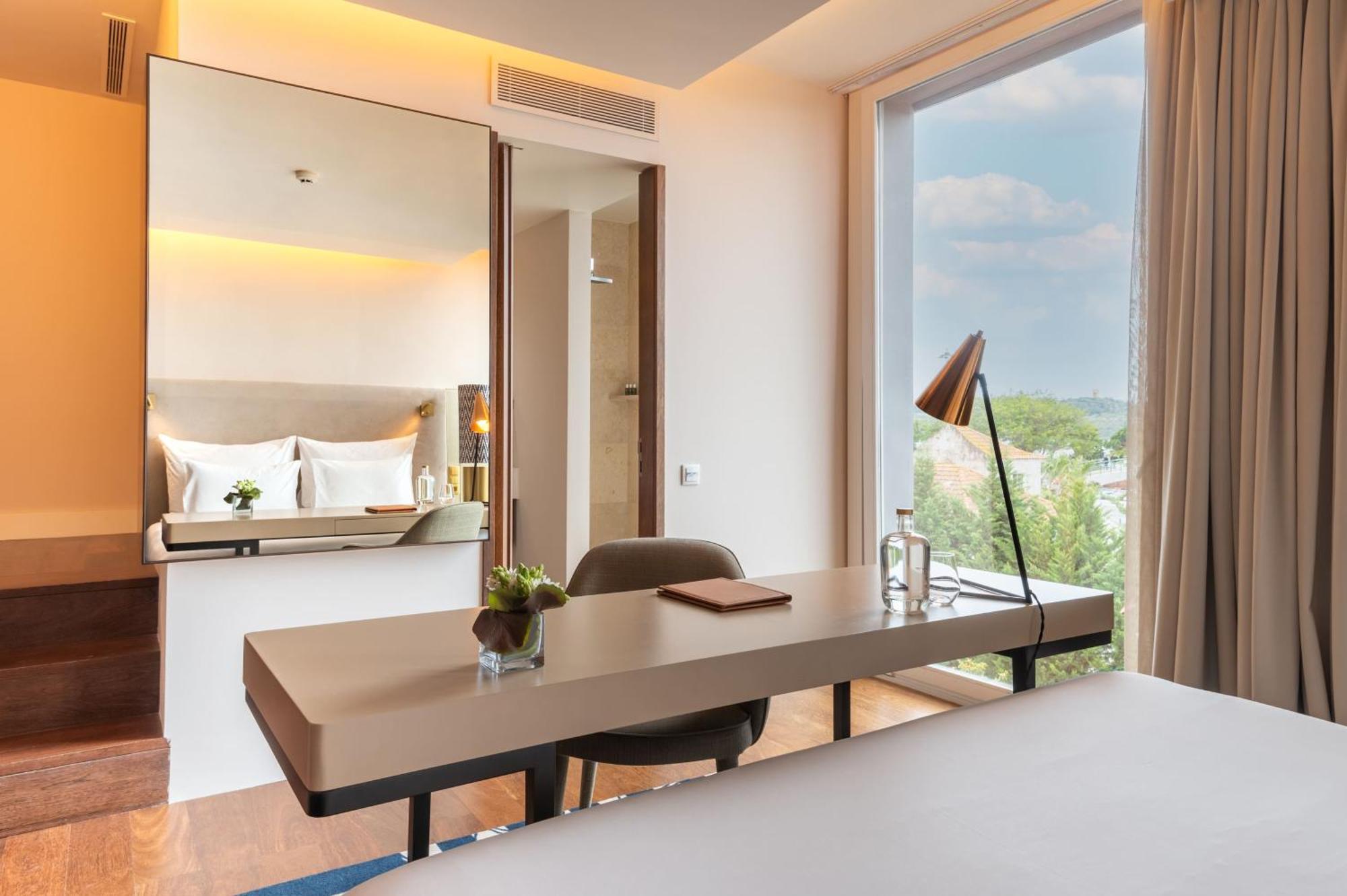 Double Room,1595427851:JPEG