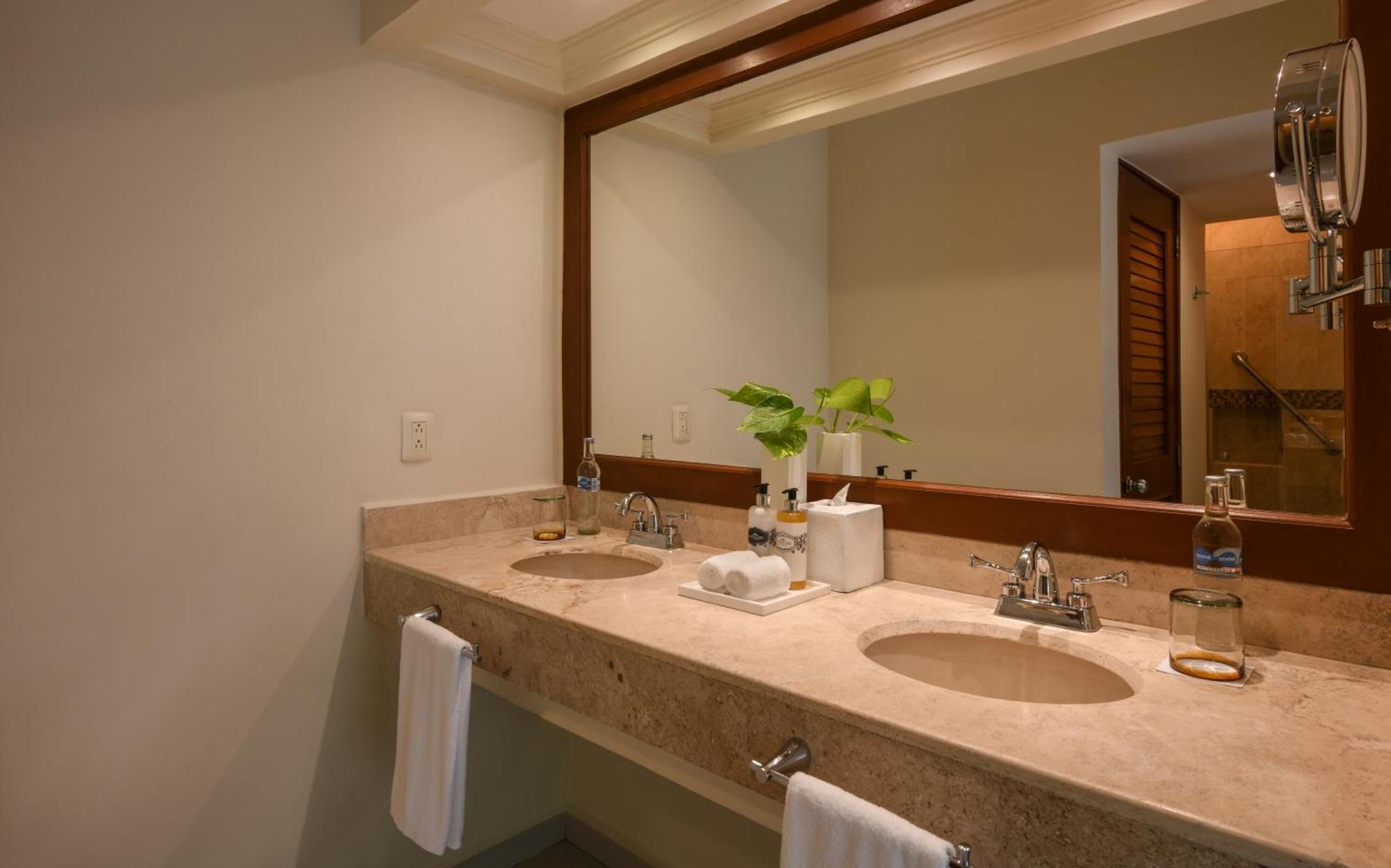 Luxury Junior Suite