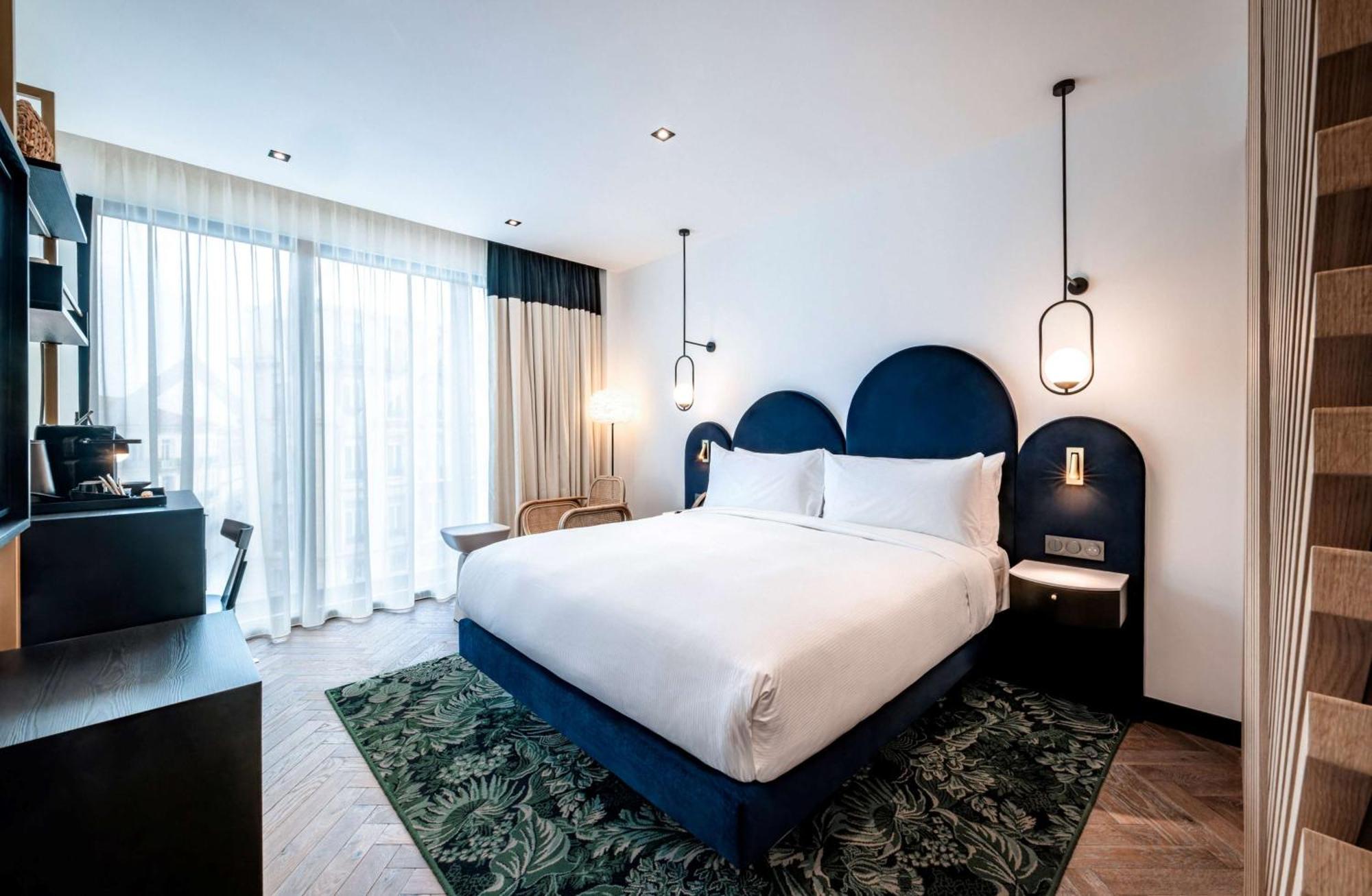 Chambre Lit King-Size - Vue sur Ville