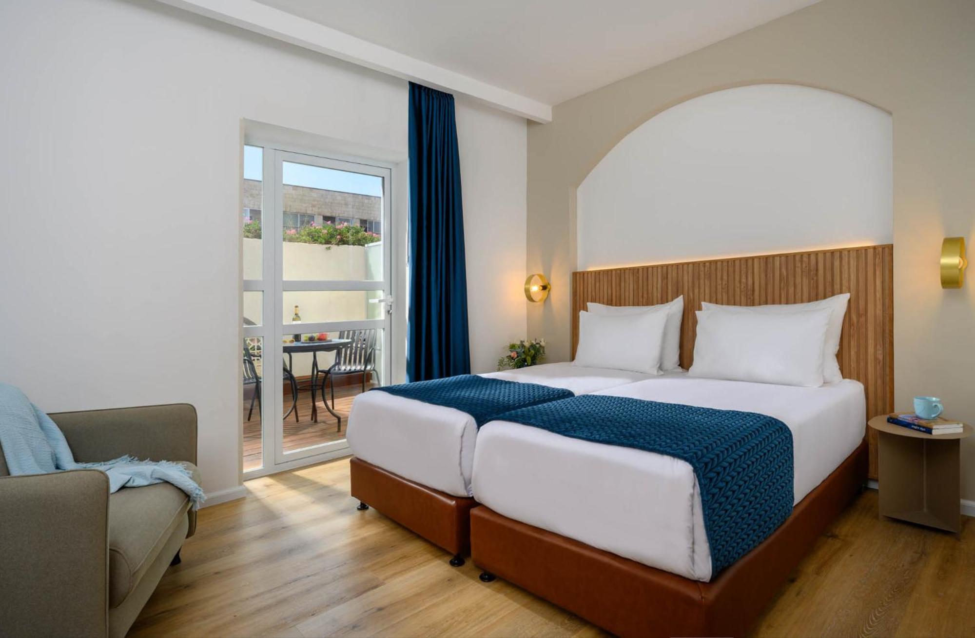 Deluxe Twin Room with Balcony,1604767275:JPEG