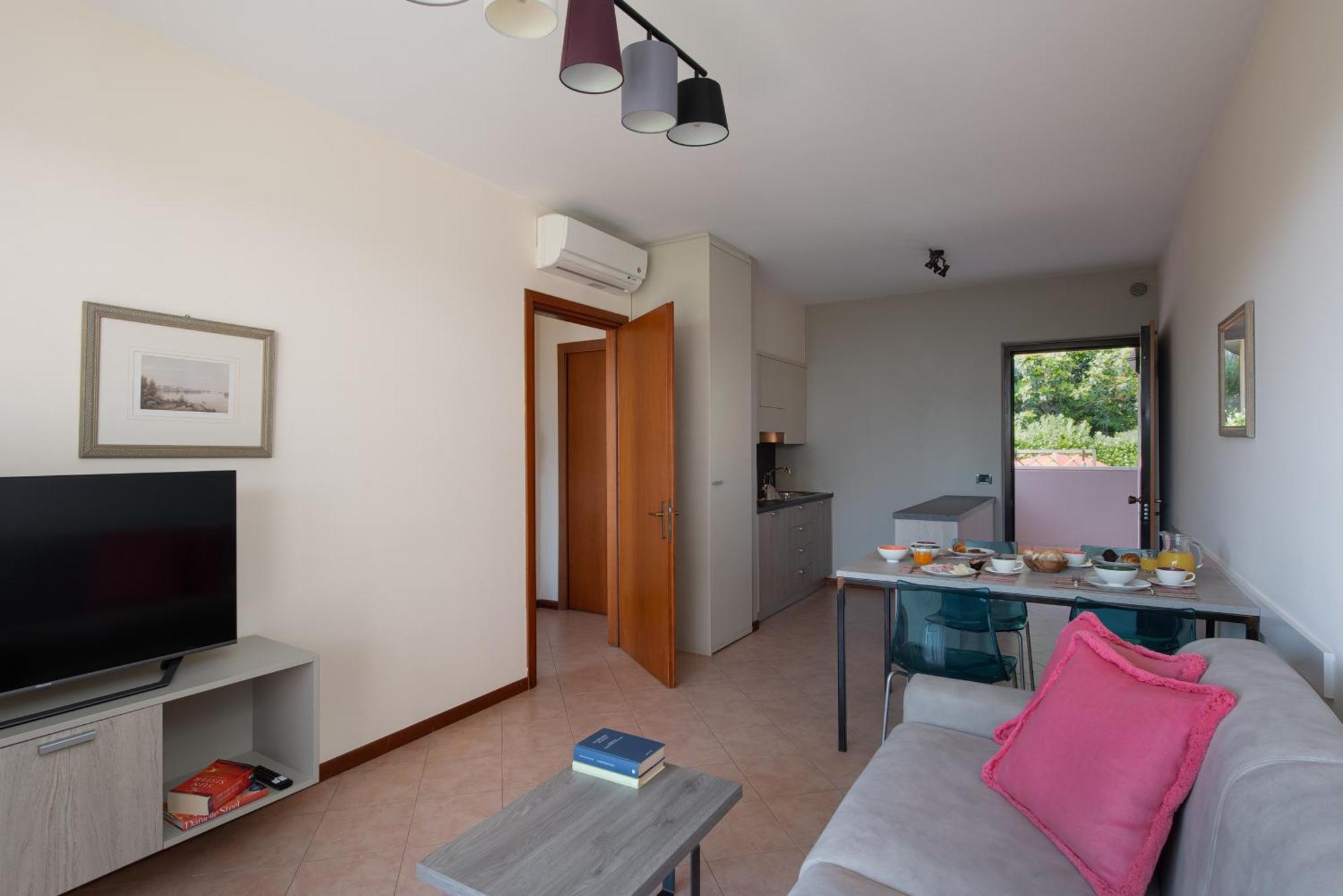 Apartment mit 2 Schlafzimmern und Gartenblick