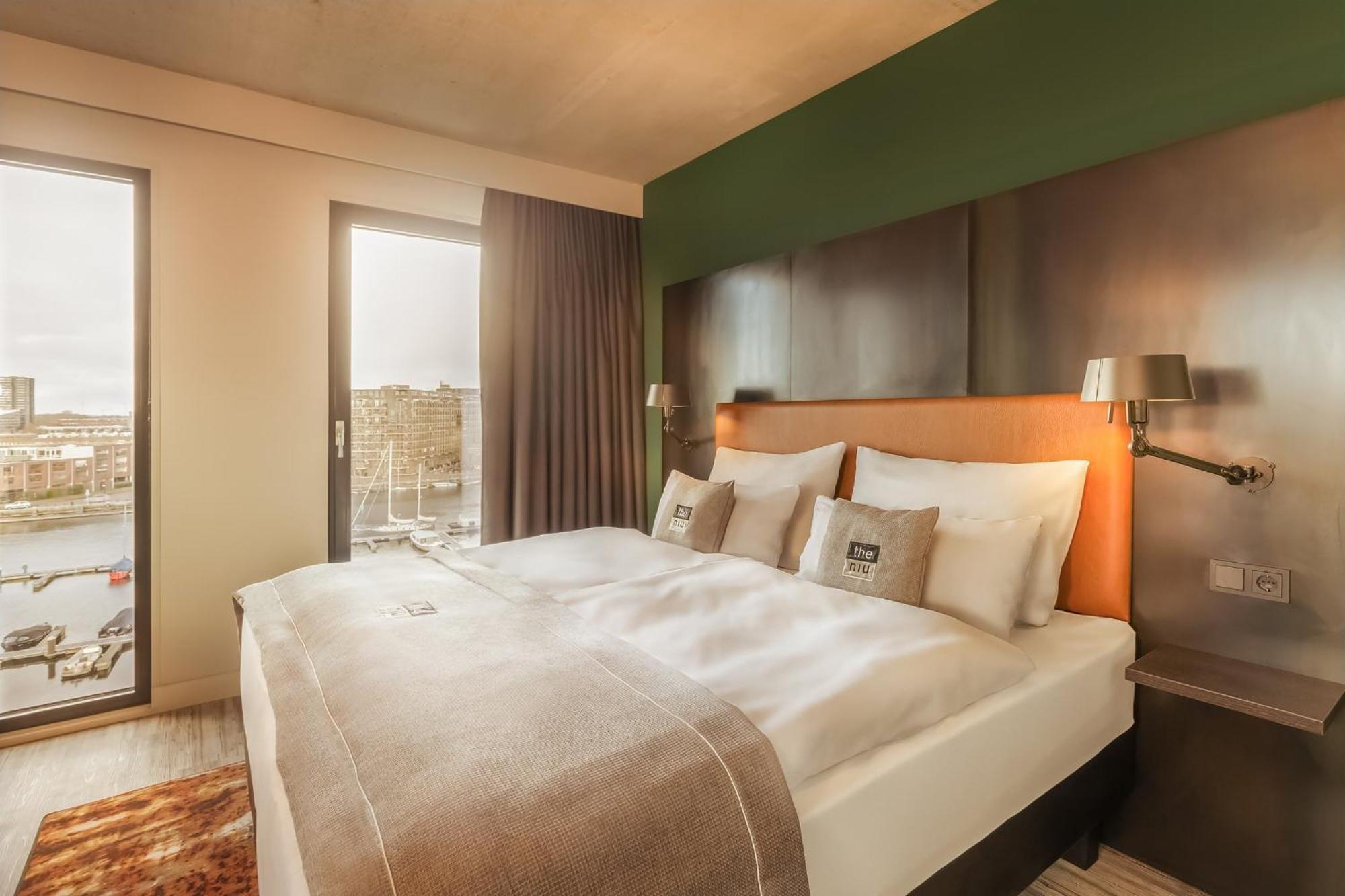 Chambre Lit Queen-Size Premium