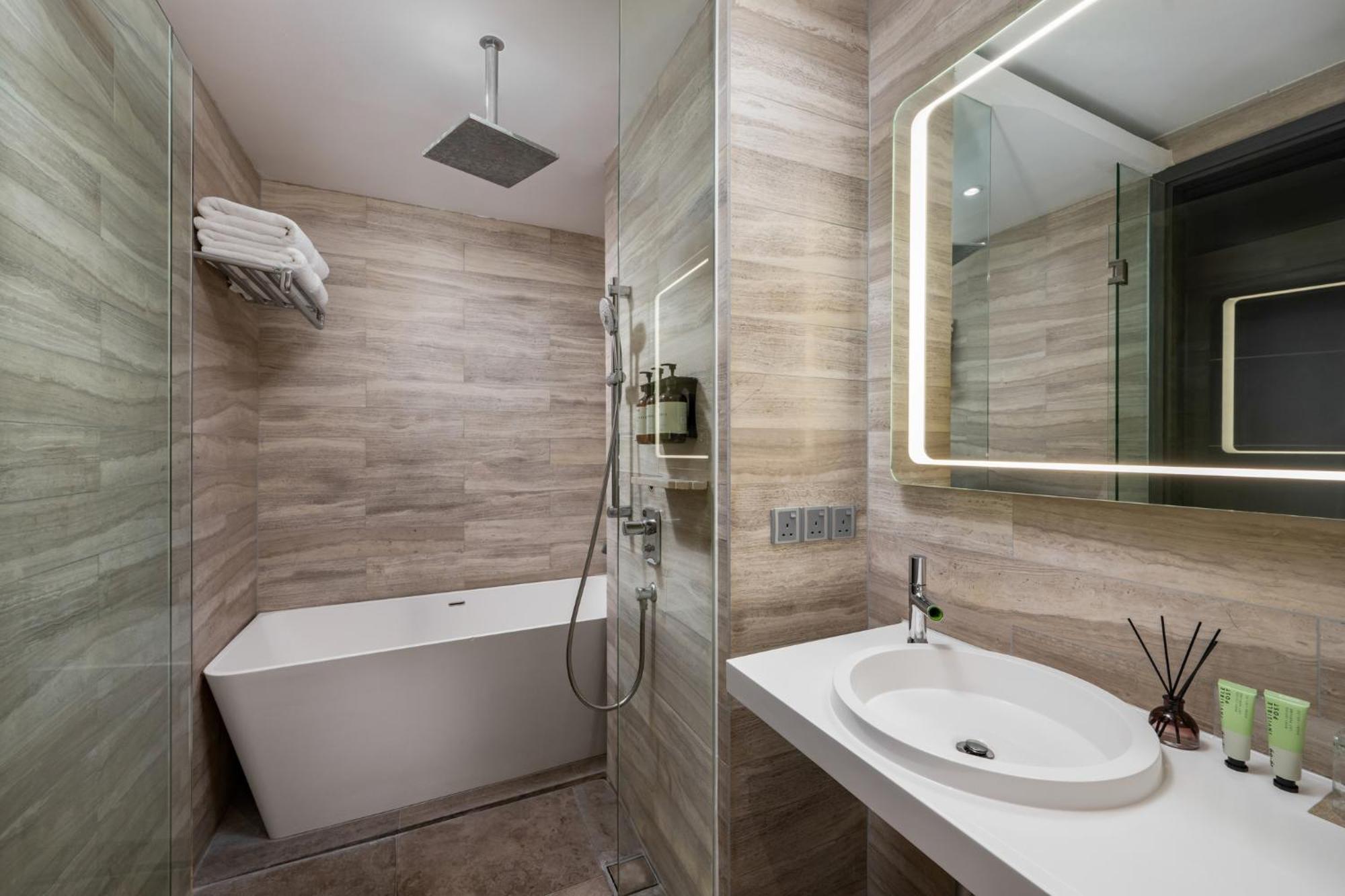 Two-Bedroom Deluxe Apartment