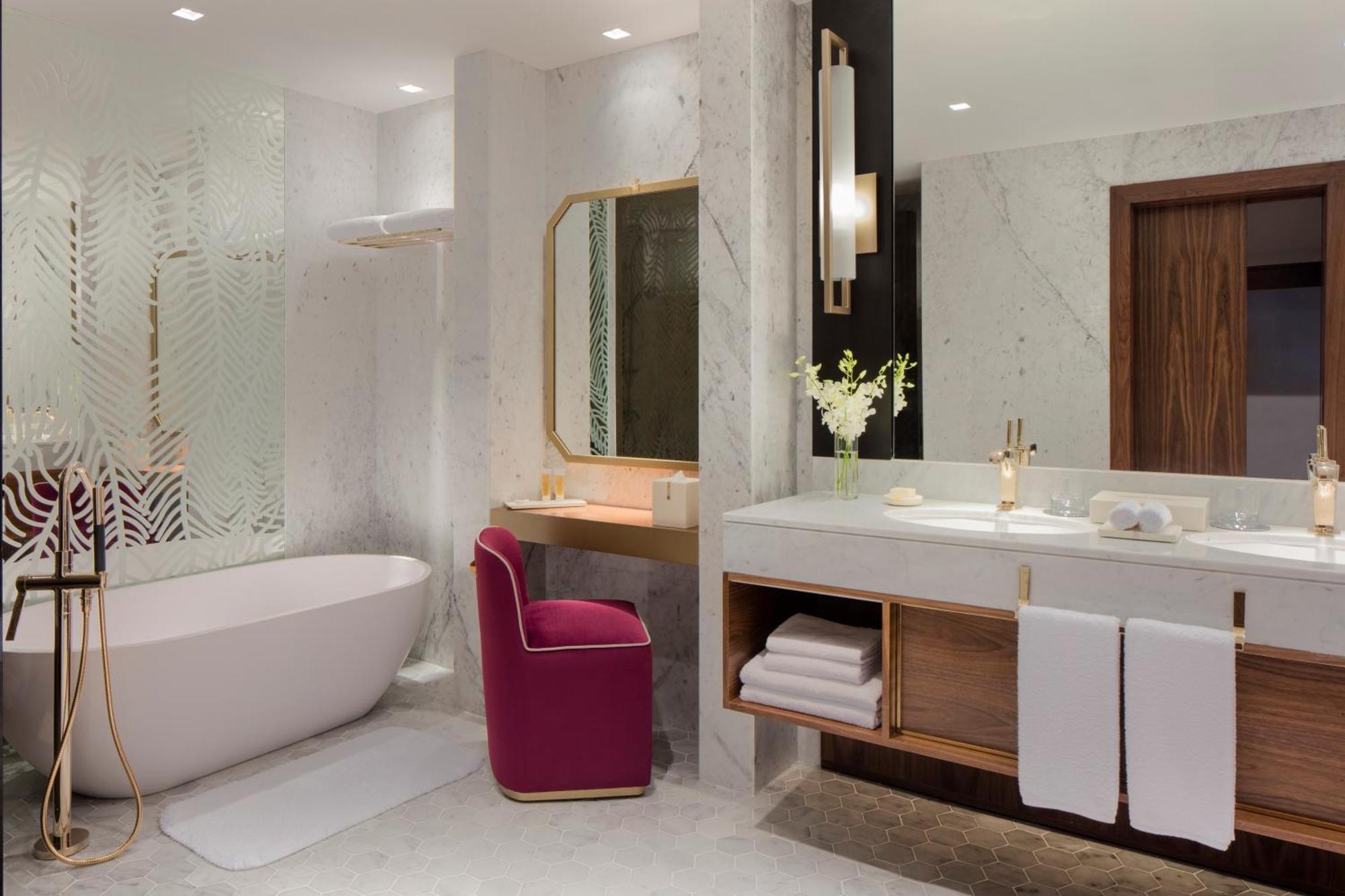 Suite Grande com 1 Quarto e Vista Jardim