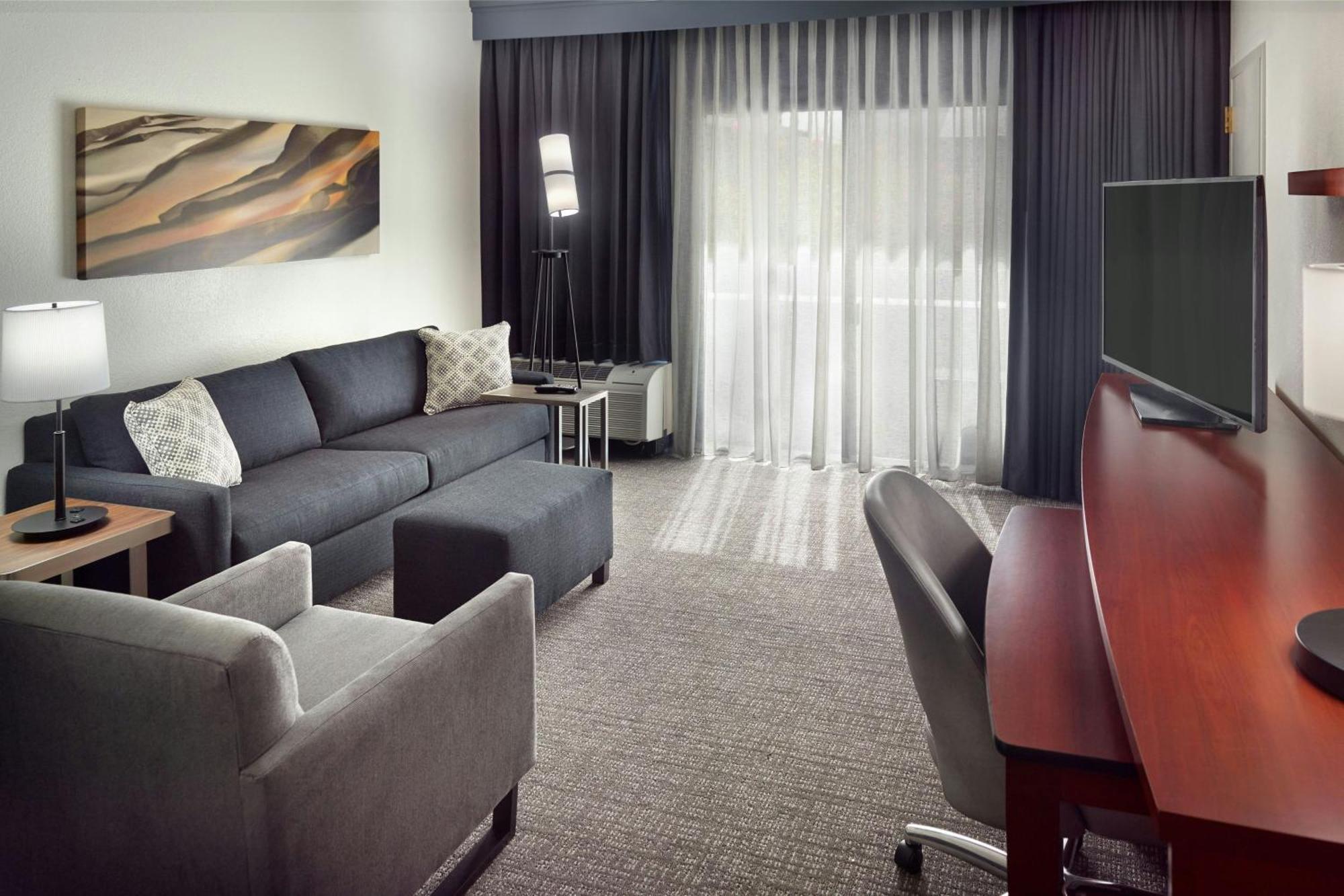 Double Suite with Sofa Bed,1632230585:JPEG